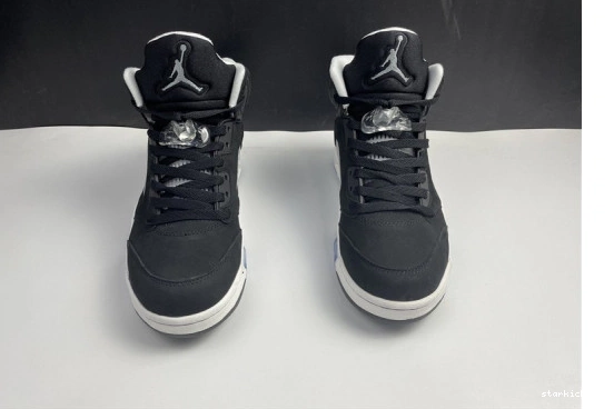 CT4838-011 Jordan CT4838-011 Air 5 “Oreo” 0722